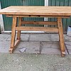 alter Massiver Tisch