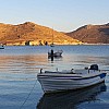 Segeln in Griechenland, zwischen dem Peloponnes und nahe gelegenen Inseln.
